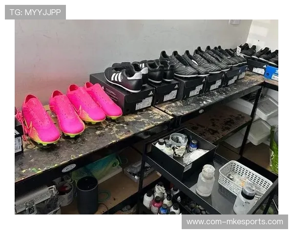 足球明星鞋子穿多少次才换新 揭秘鞋子背后的使用秘密与耐用性分析