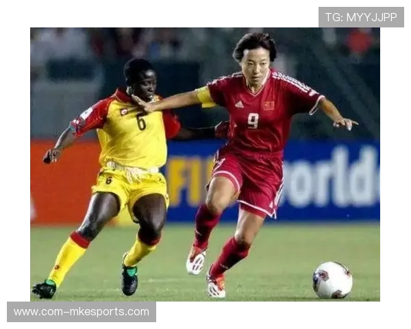 足球球星湖北女友身份曝光引发热议其背后故事令网友惊叹 足球球星湖北女友身份曝光引发热议其背后故事令网友惊叹